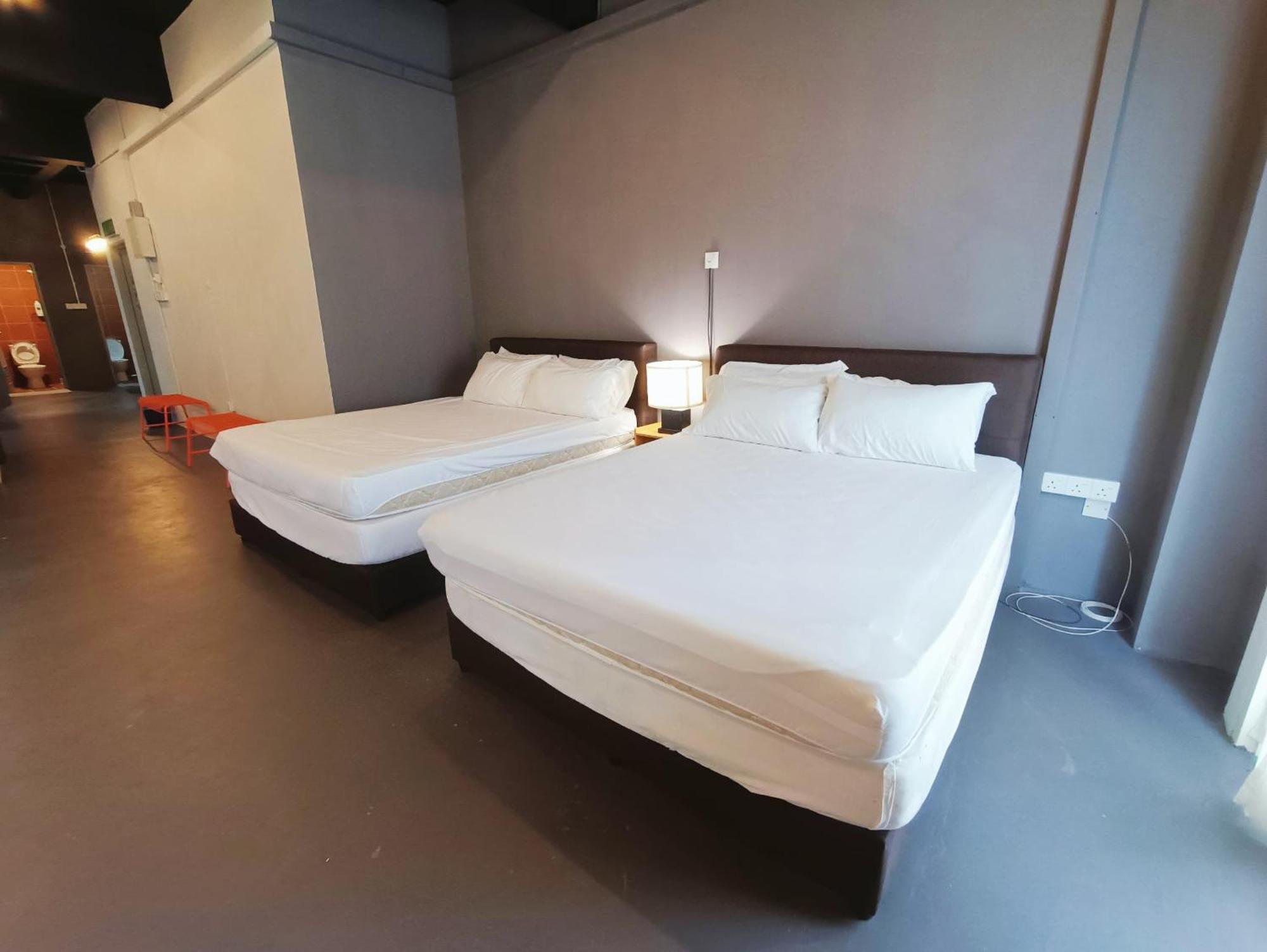 Riviera 15 *